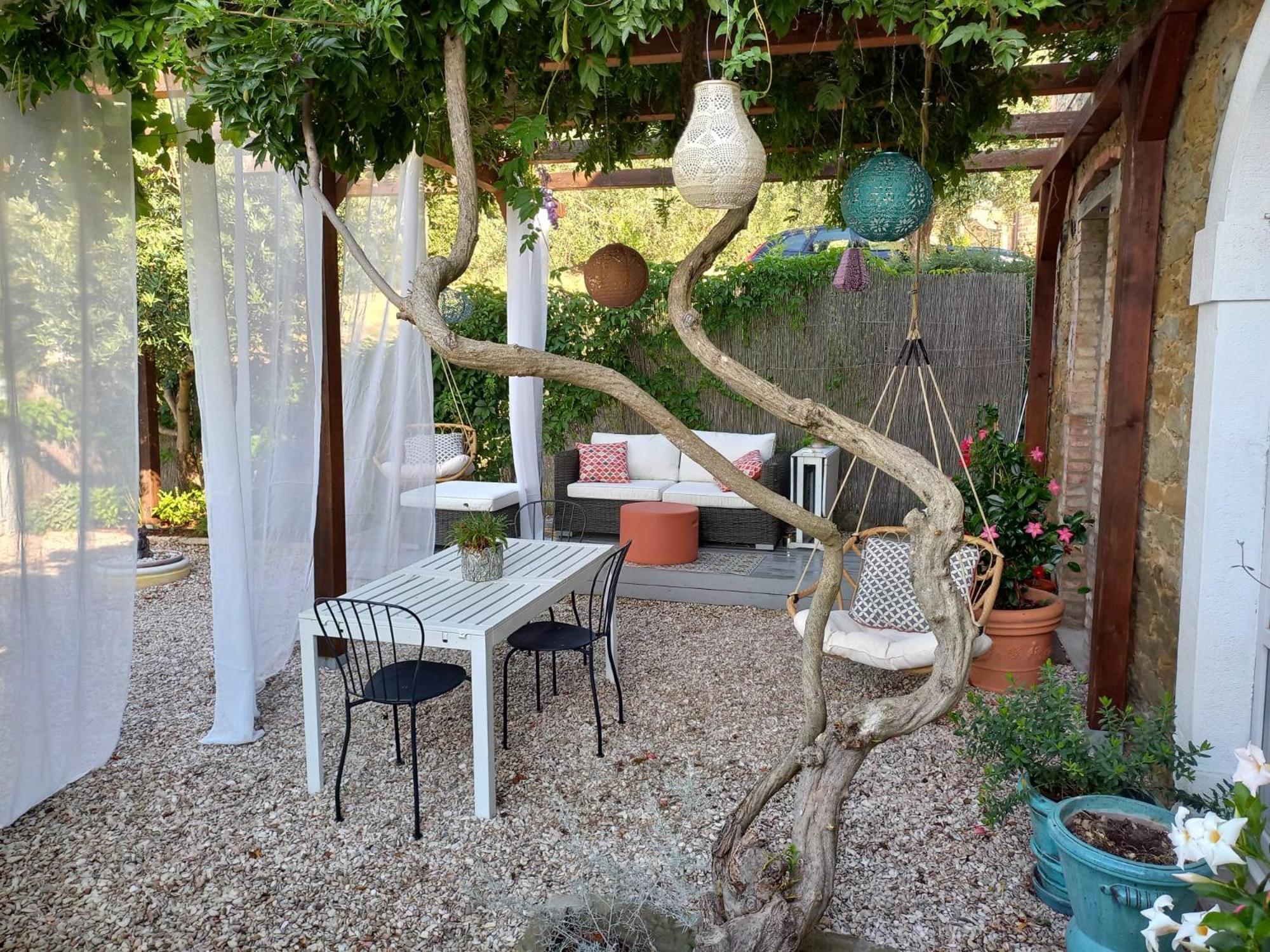 Private Stone Cottage With Starlink & Lake View Tuoro sul Trasimeno Εξωτερικό φωτογραφία