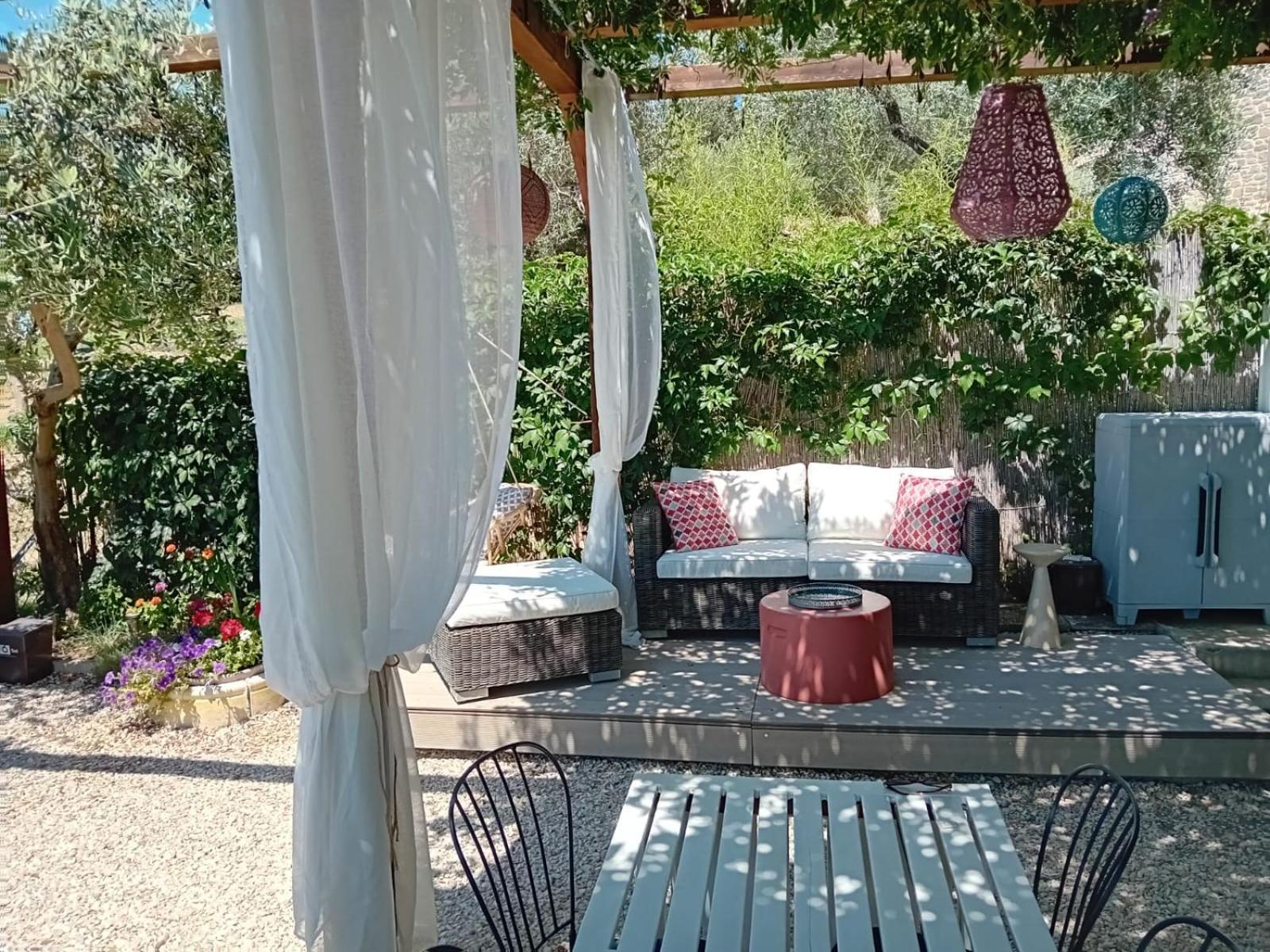 Private Stone Cottage With Starlink & Lake View Tuoro sul Trasimeno Εξωτερικό φωτογραφία